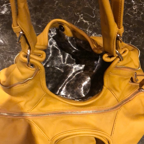 Purse - Picture 3 of 5